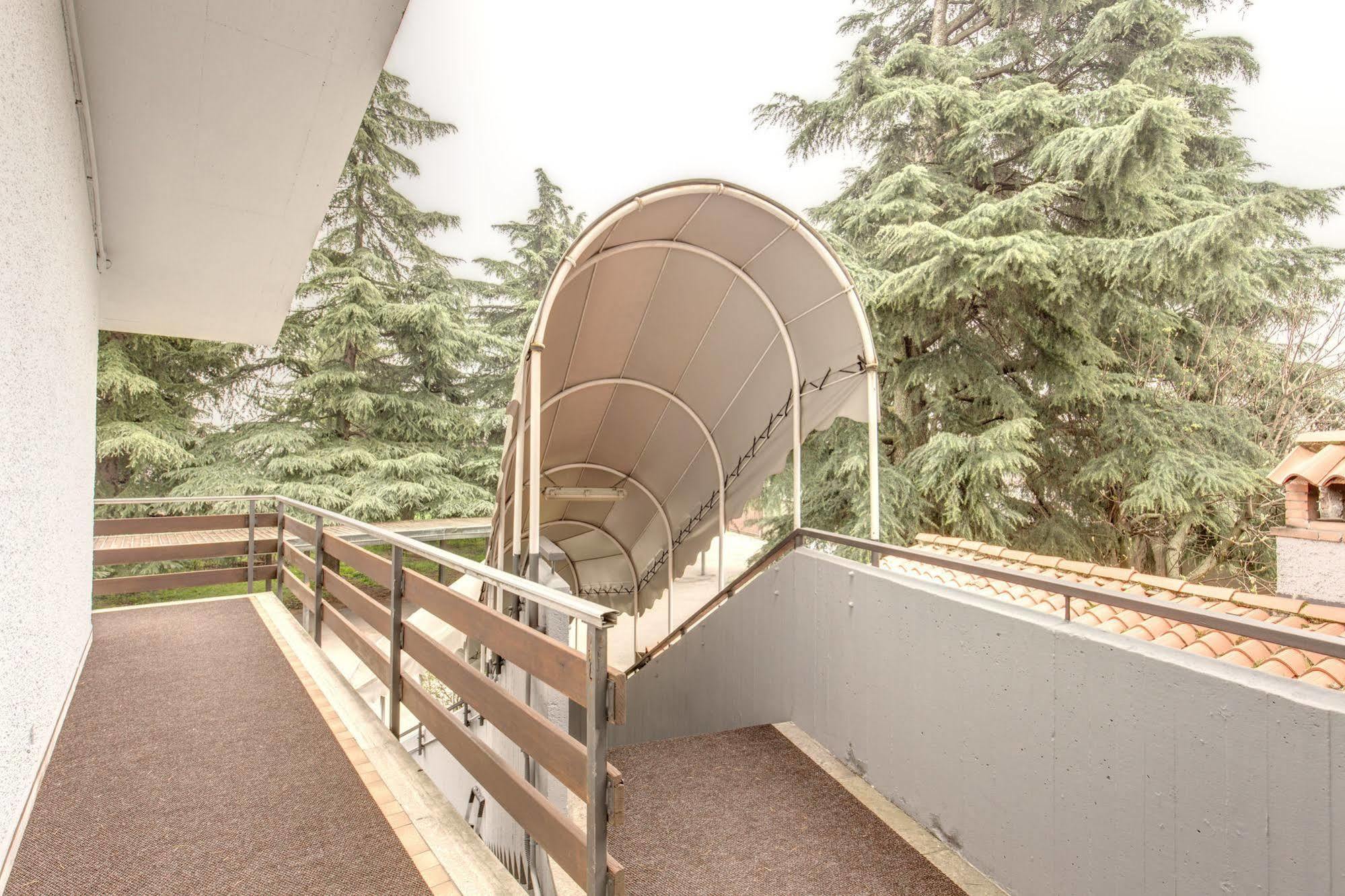 Motel Rona Caponago Exterior foto